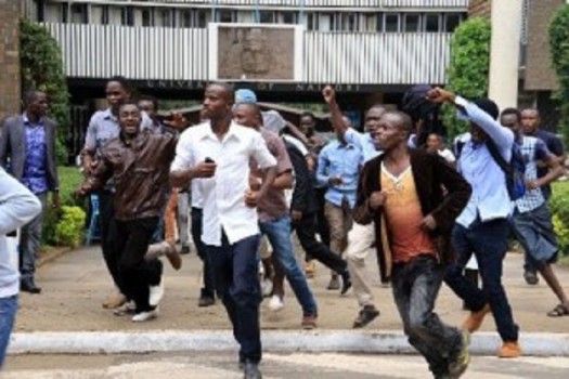 protesting University of Nairobi students