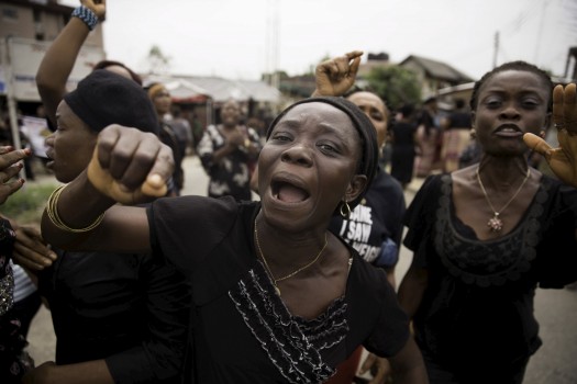 nigeria-women-protest-ventures-africa-e1447219012476